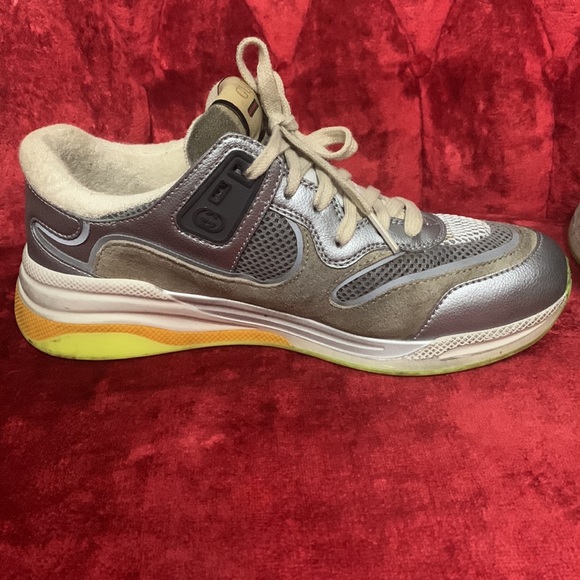 GUCCI Sneakers - Picture 14 of 16